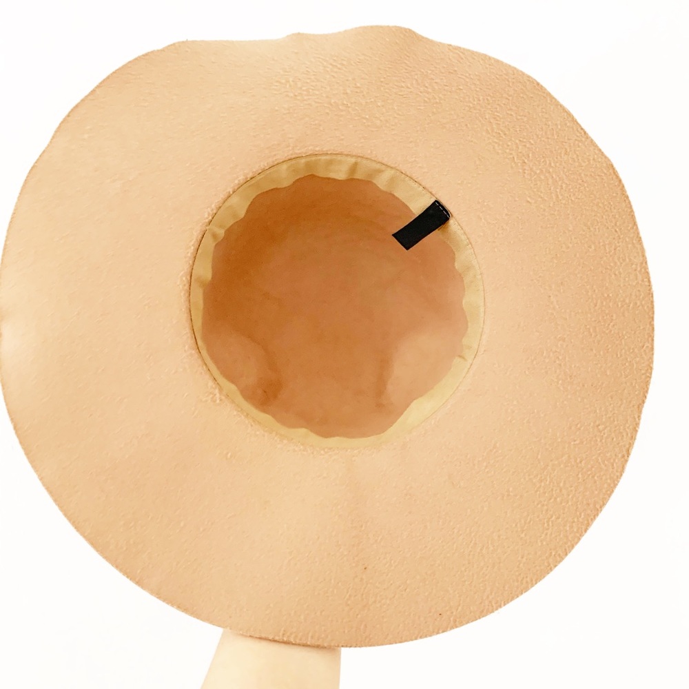 SOLD π· Wool Hat camel - Picture 2 of 2